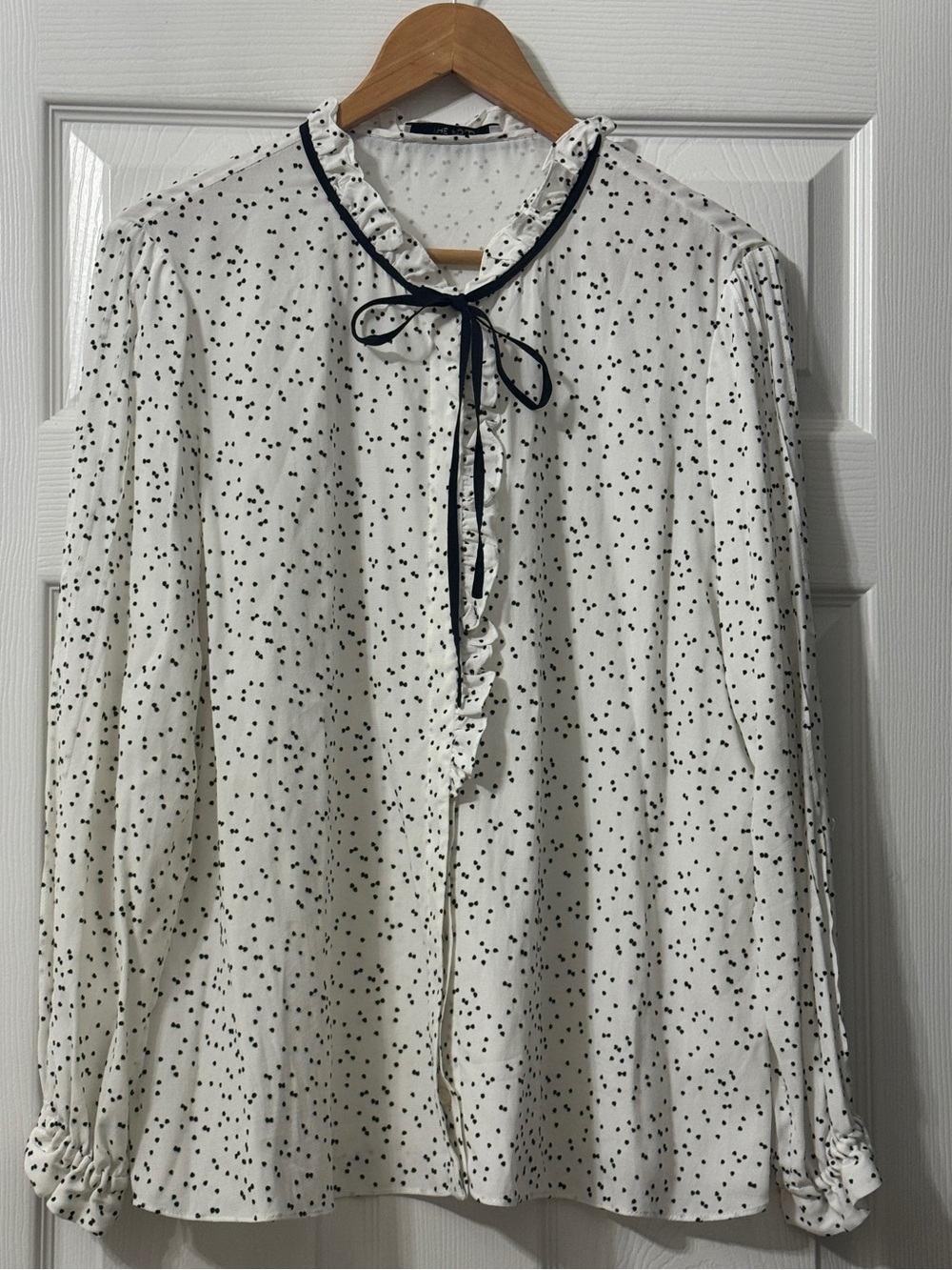 The Fold ribbon front tie top w/ ruffle trim